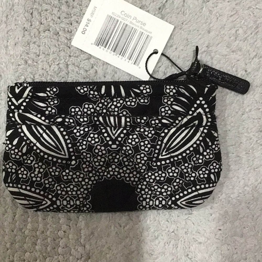 Vera Bradley NWT coin purse in blanco bouquet pattern - Picture 2 of 9